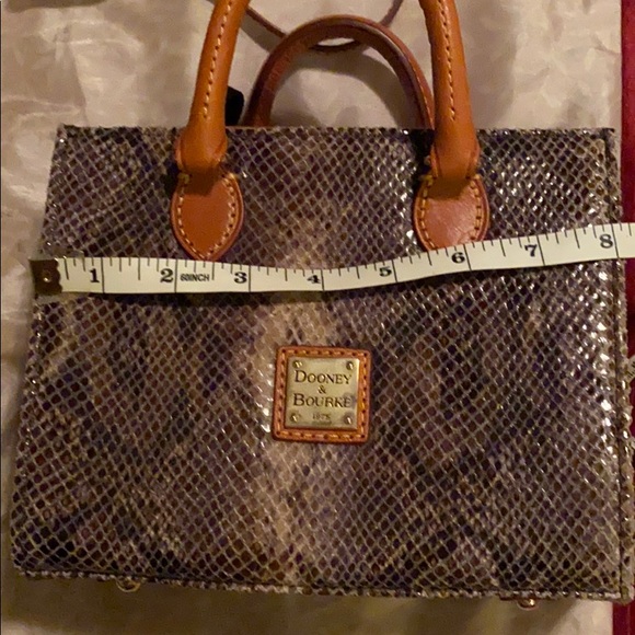 Dooney & Bourke crossbody - Picture 9 of 15